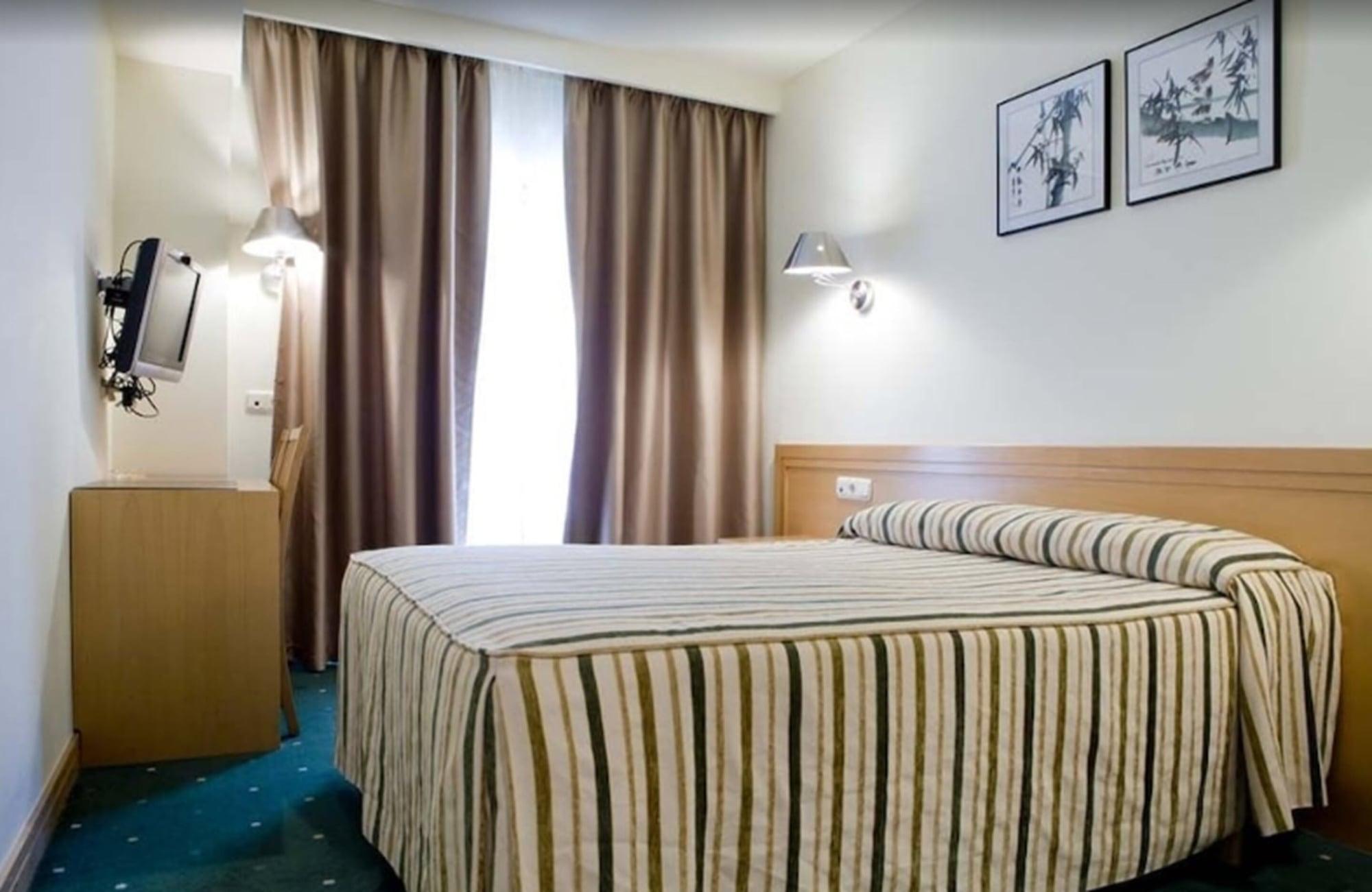 Hotel Zaragoza Plaza San Sebastián Zewnętrze zdjęcie